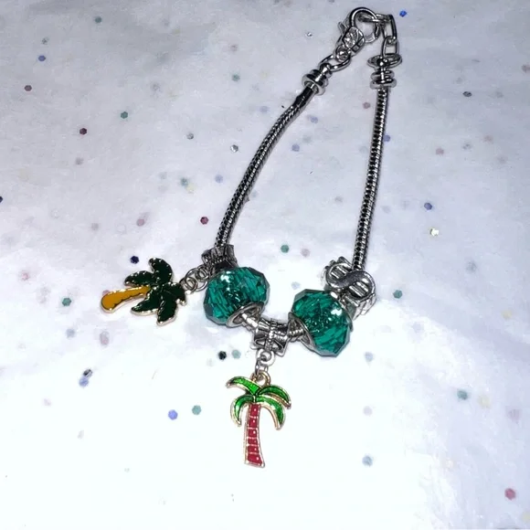KIDS CHARM BRACELET PALM TREES GREEN BEADS & $$ - Picture 2 of 3